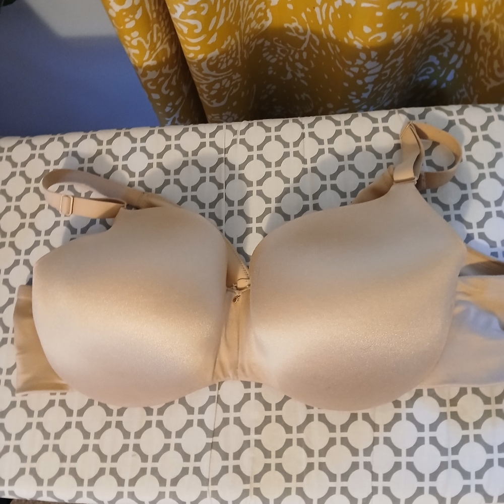 Cacique Light Tan BraNew! 44D